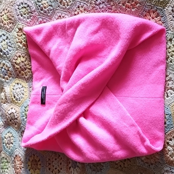 J CREW 100% Cashmere Infinity Twist Pink Scarf - Picture 3 of 4